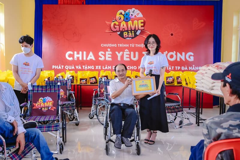 Tặng xe lăn cho người khuyết tật tại trung tâm khuyết tật 2 Giới thiệu về chương trình từ thiện tặng xe lăn cho người khuyết tật